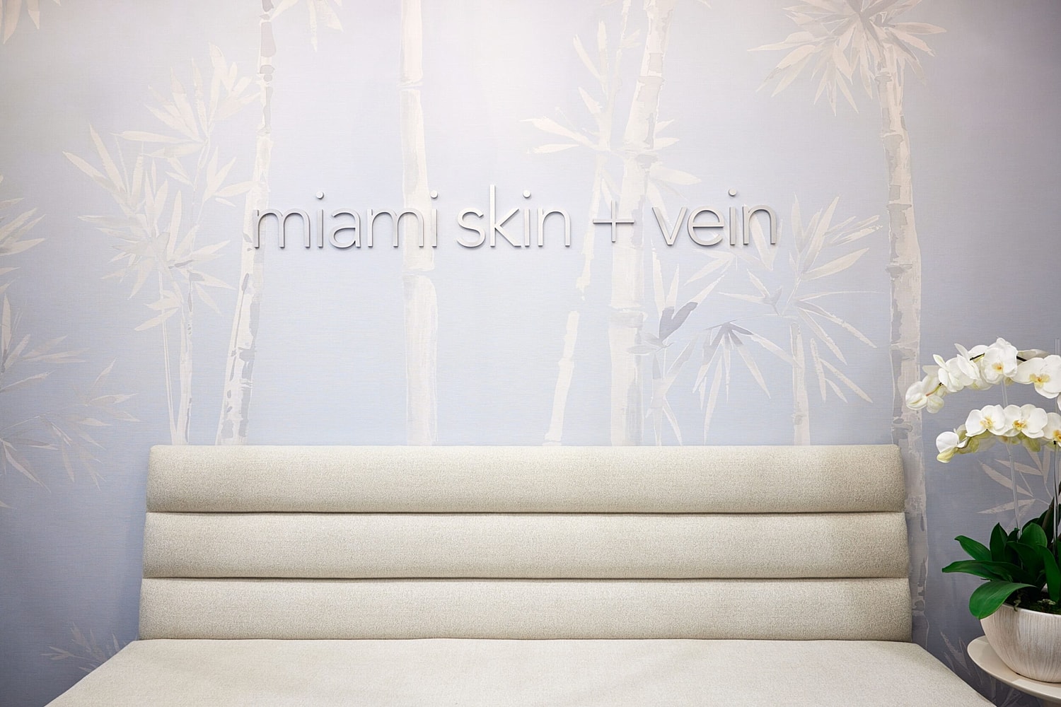 Miami Skin + Vein clinic interior design.